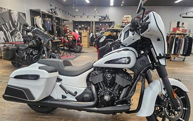 2024 Indian Motorcycle Chieftain® Dark Horse® with PowerBand Audio Package