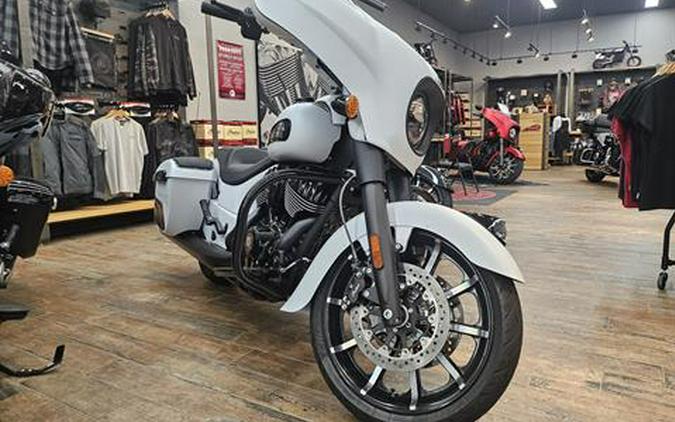 2024 Indian Motorcycle Chieftain® Dark Horse® with PowerBand Audio Package