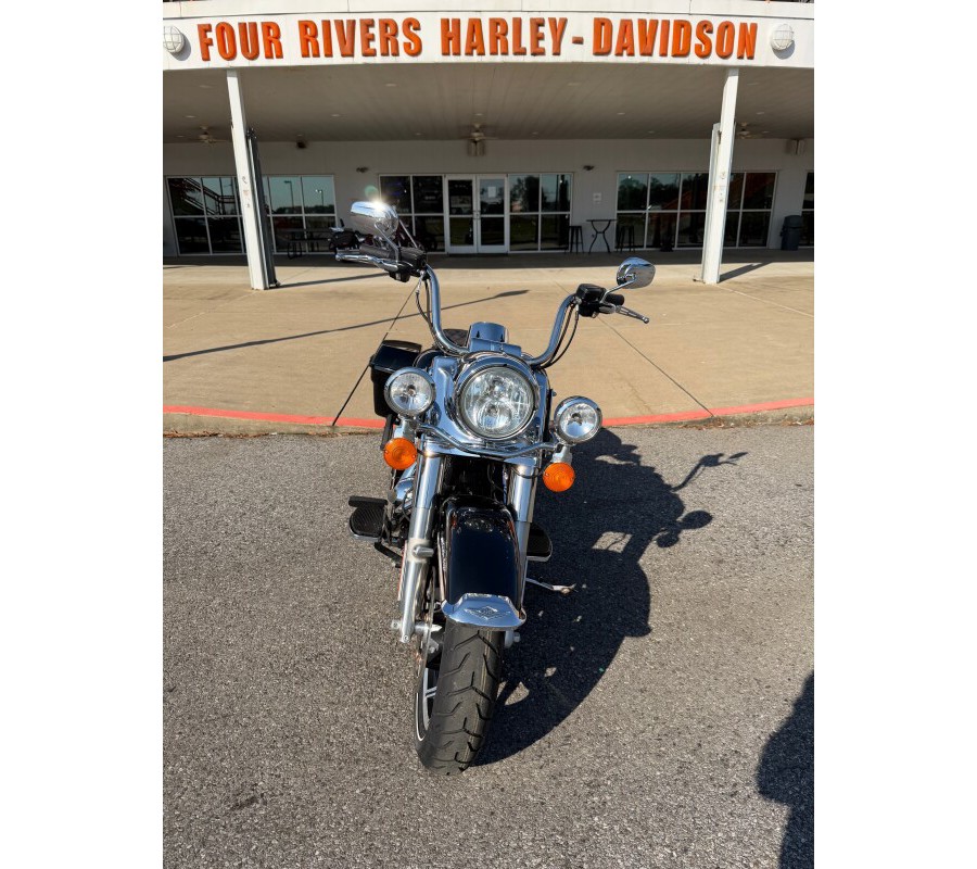 2019 Harley-Davidson® Road King® Vivid Black