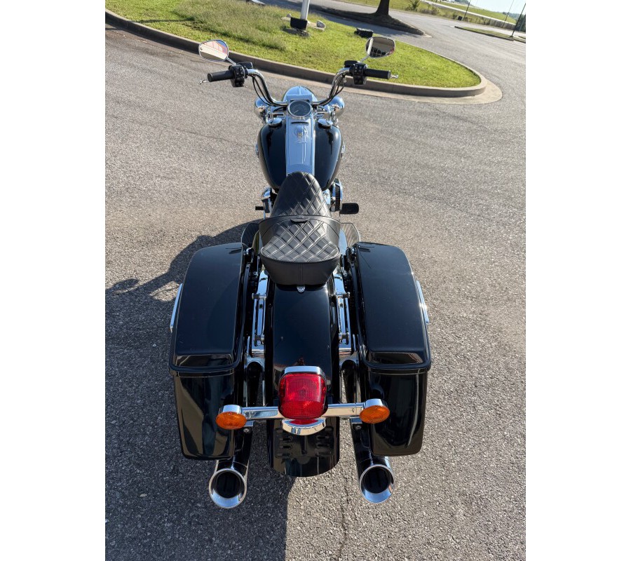 2019 Harley-Davidson® Road King® Vivid Black