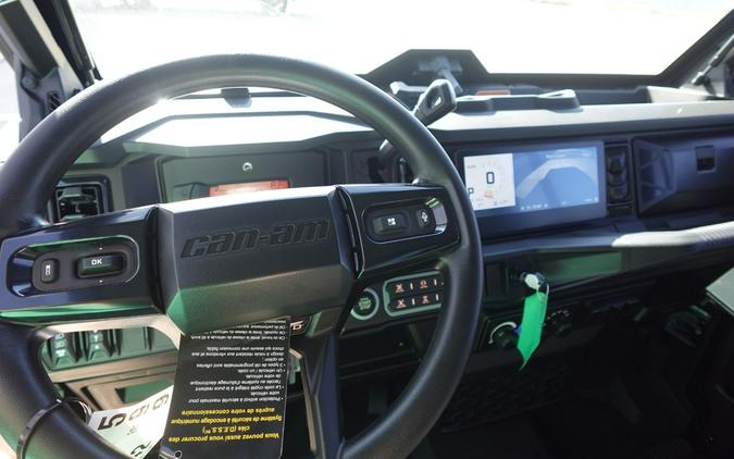 2026 Can-Am Defender MAX Limited HD11