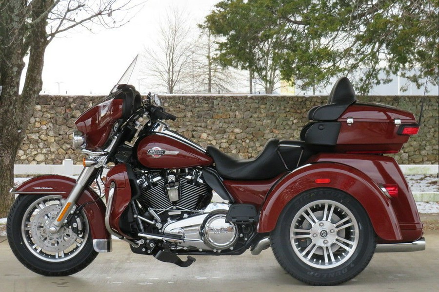 2024 Harley-Davidson® FLHTCUTG - Tri Glide® Ultra