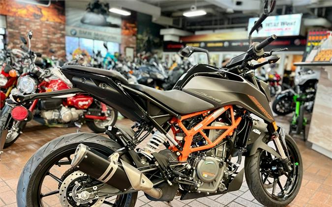 2023 KTM 390 Duke