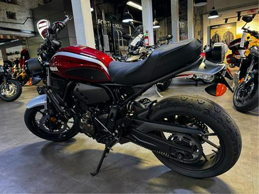 2018 Yamaha XSR700