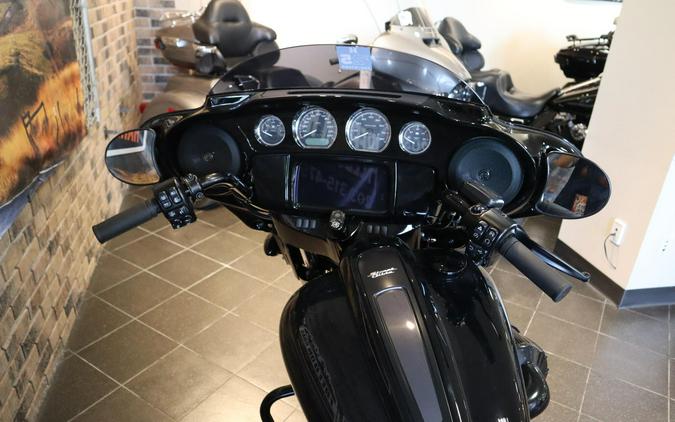 2022 Street Glide ST (FLHXST)