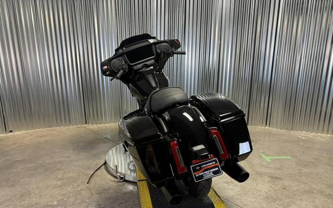 2026 Harley-Davidson Street Glide Vivid Black Black Trim