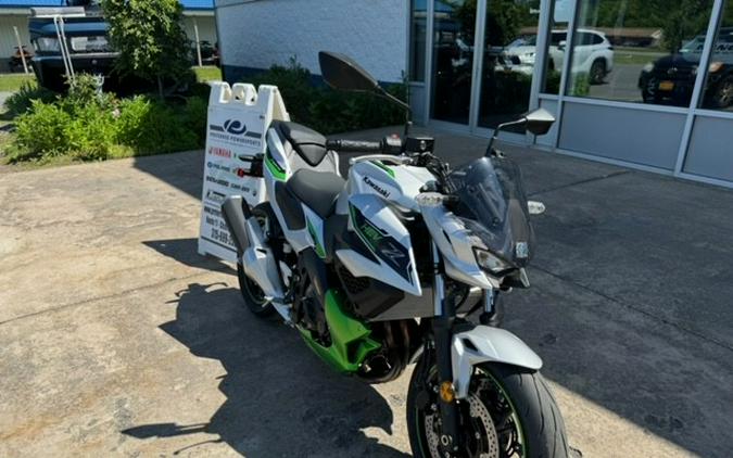 2024 Kawasaki Z7 Hybrid ABS Metallic Bright Silver/Metallic Matte Lime Green/Ebony