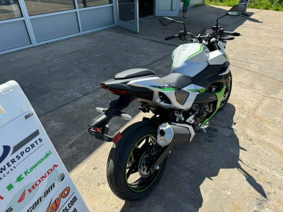 2024 Kawasaki Z7 Hybrid ABS Metallic Bright Silver/Metallic Matte Lime Green/Ebony