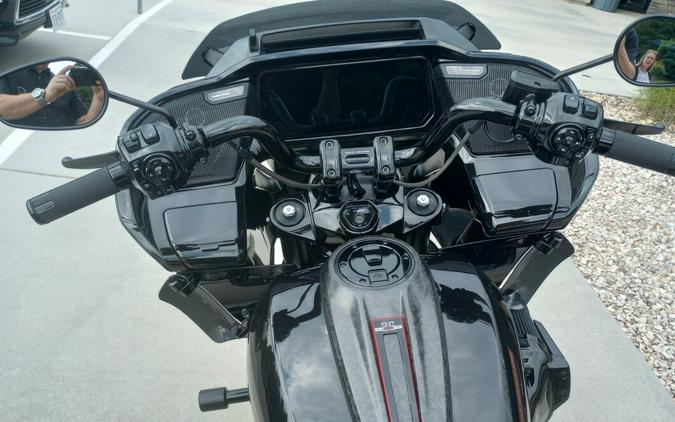 2024 Harley-Davidson CVO™ Road Glide® ST Black Raven Metallic