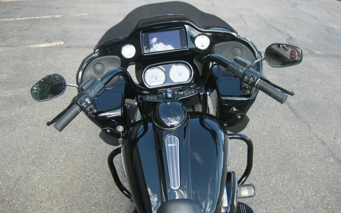 2019 Harley-Davidson Road Glide Special Vivid Black - Black Finish