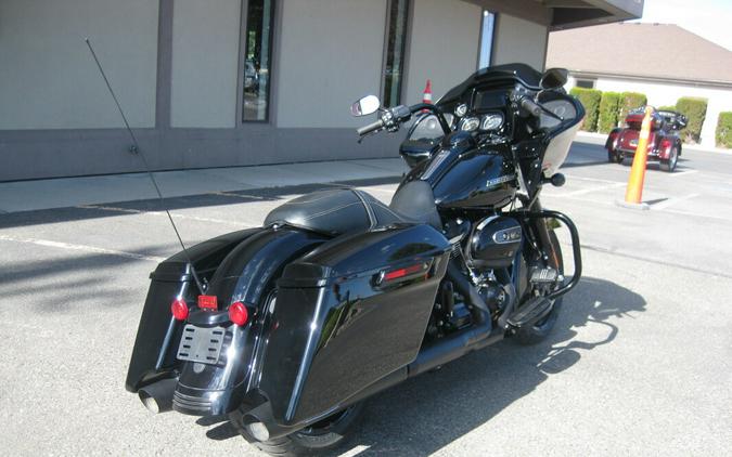 2019 Harley-Davidson Road Glide Special Vivid Black - Black Finish