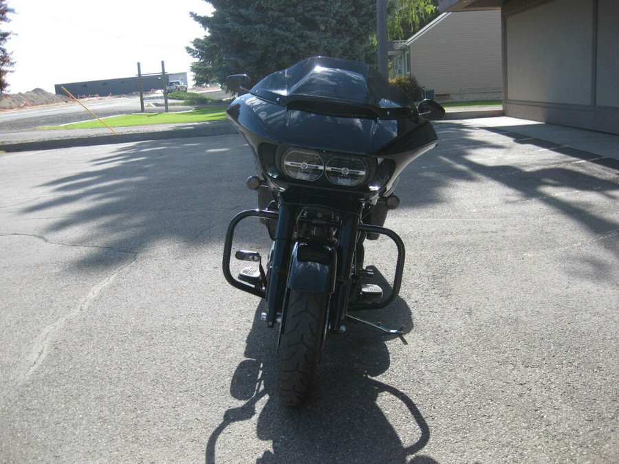 2019 Harley-Davidson Road Glide Special Vivid Black - Black Finish