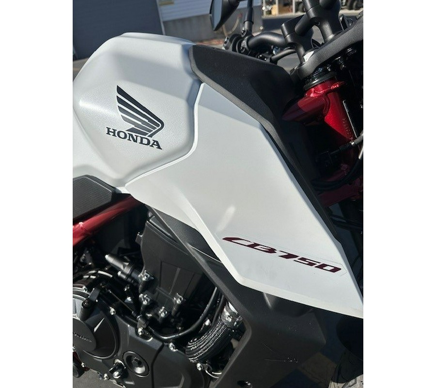 2025 CB750 HORNET Base - Honda