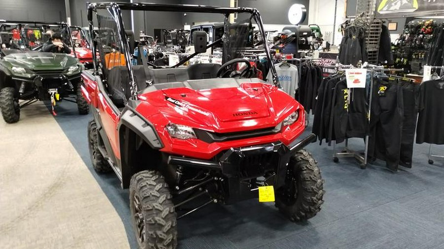 2025 Honda® Pioneer 1000 Deluxe