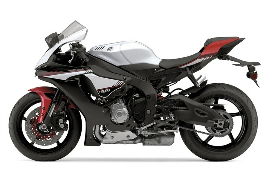 2016 Yamaha Motor Corp., USA YZF-R1S
