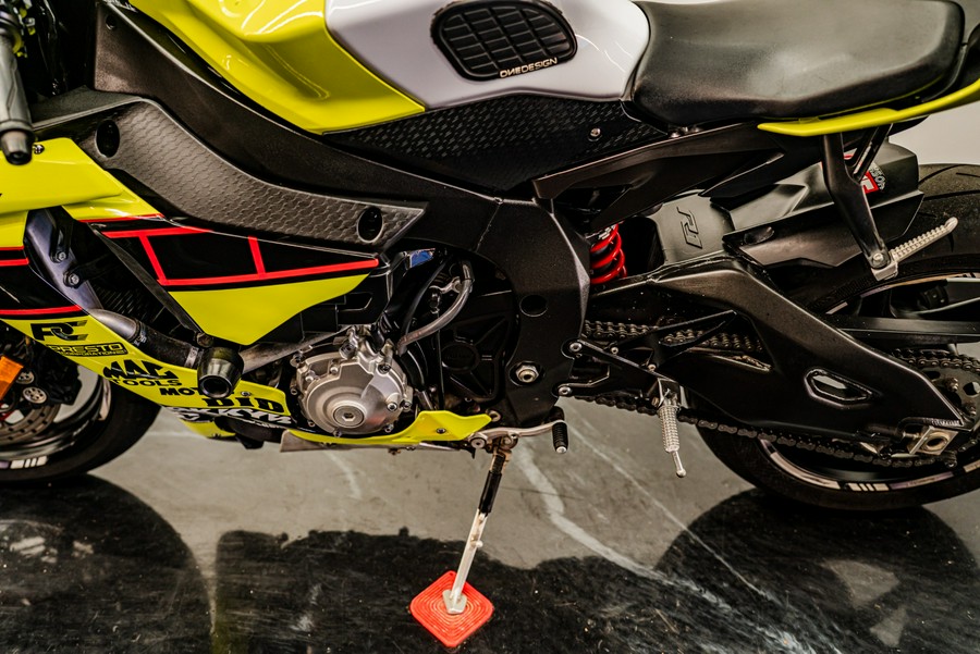 2016 Yamaha Motor Corp., USA YZF-R1S