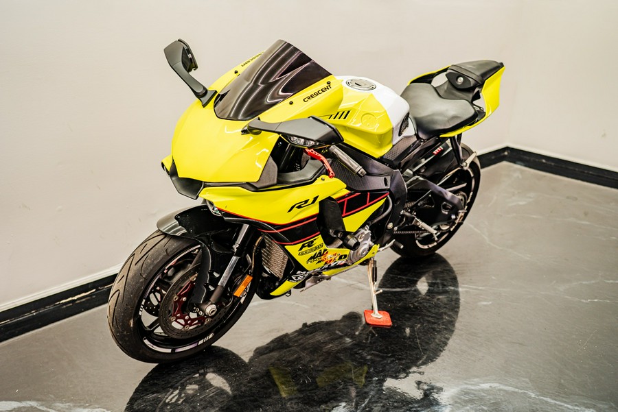 2016 Yamaha Motor Corp., USA YZF-R1S