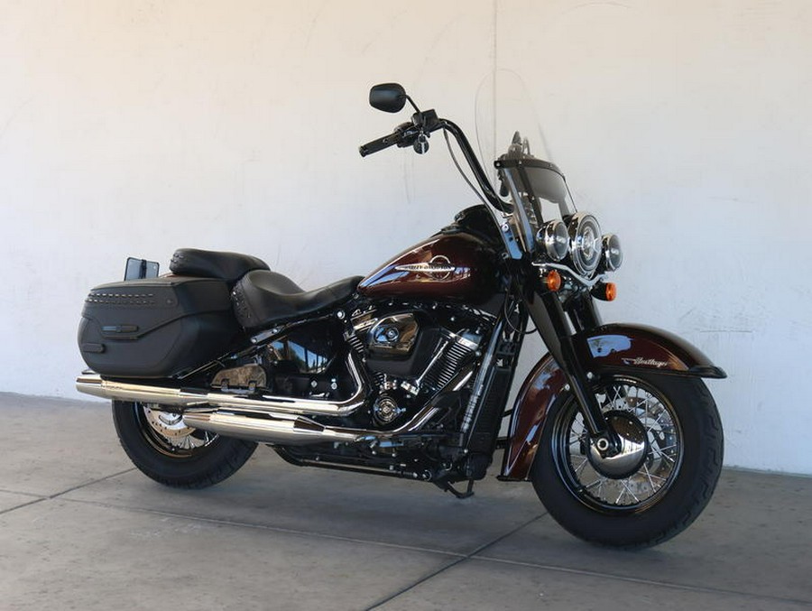 2018 Harley-Davidson® FLHCS - Softail® Heritage Classic 114