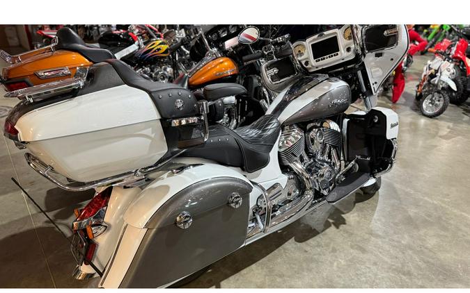 2020 Indian Motorcycle ROADMASTER - PEARL WHTE/TITANIUM MTLLC