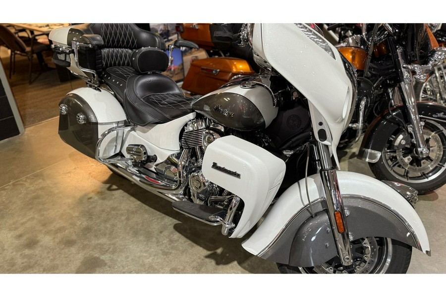 2020 Indian Motorcycle ROADMASTER - PEARL WHTE/TITANIUM MTLLC