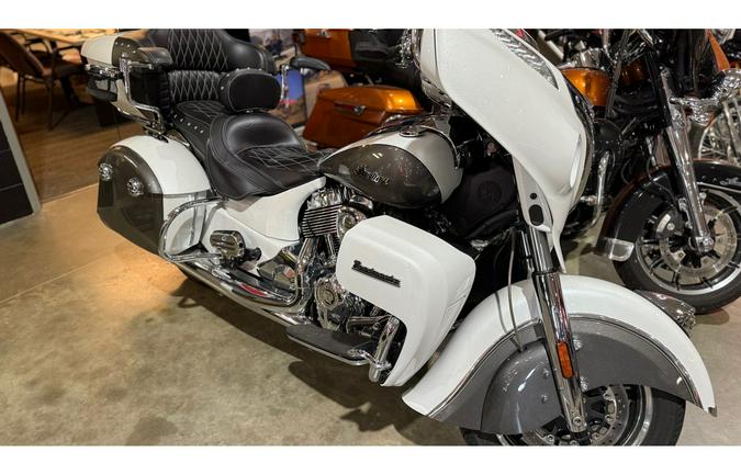 2020 Indian Motorcycle ROADMASTER - PEARL WHTE/TITANIUM MTLLC