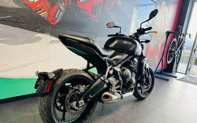 2023 Triumph Trident 660 Matte Jet Black / Matte Silver Ice 660 Matte Baja Orange Matte Storm Grey