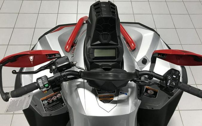 2026 Can-Am Renegade X Mr 1000 R Hyper Silver & Legion Red