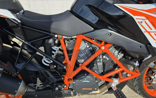 2019 KTM Super Duke 1290 GT