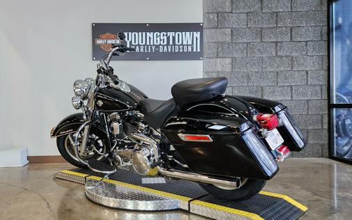 2015 Harley-Davidson® Heritage Softail® Classic FLSTC