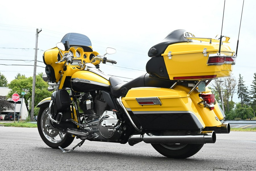 2012 Harley-Davidson® FLHTCUSE7 CVO Ultra Classic Electra Glide