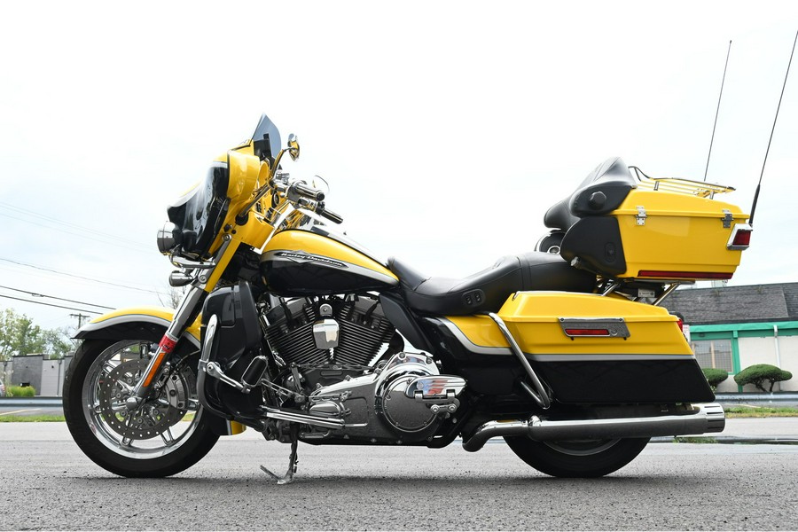 2012 Harley-Davidson® FLHTCUSE7 CVO Ultra Classic Electra Glide