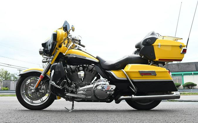 2012 Harley-Davidson® FLHTCUSE7 CVO Ultra Classic Electra Glide