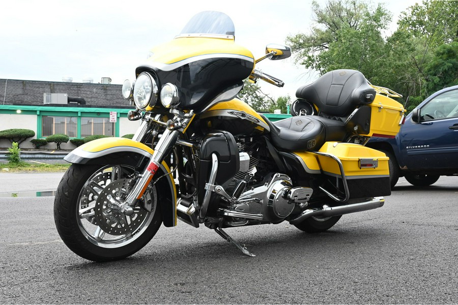 2012 Harley-Davidson® FLHTCUSE7 CVO Ultra Classic Electra Glide