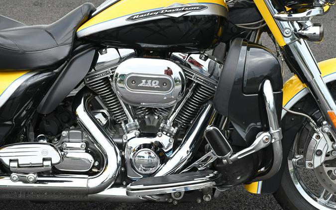 2012 Harley-Davidson® FLHTCUSE7 CVO Ultra Classic Electra Glide