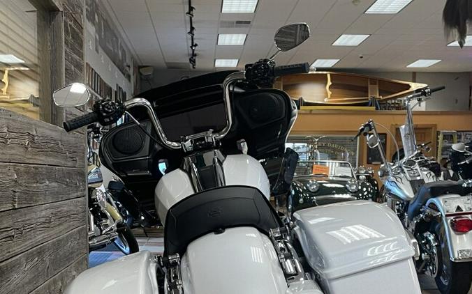 2024 Harley-Davidson Road Glide™ White Onyx Pearl