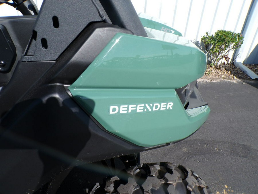 2025 Can-Am® Defender DPS CAB HD9 Compass Green