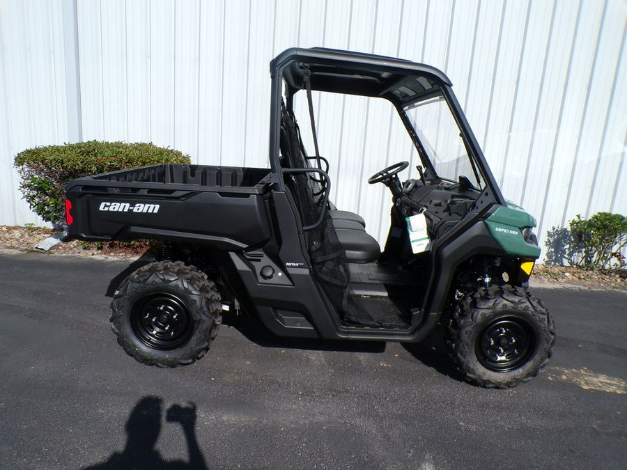 2025 Can-Am® Defender DPS CAB HD9 Compass Green