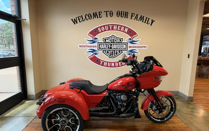 New 2026 Harley-Davidson Road Glide 3 Grand American Touring Motorcycle For Sale Near Memphis, TN
