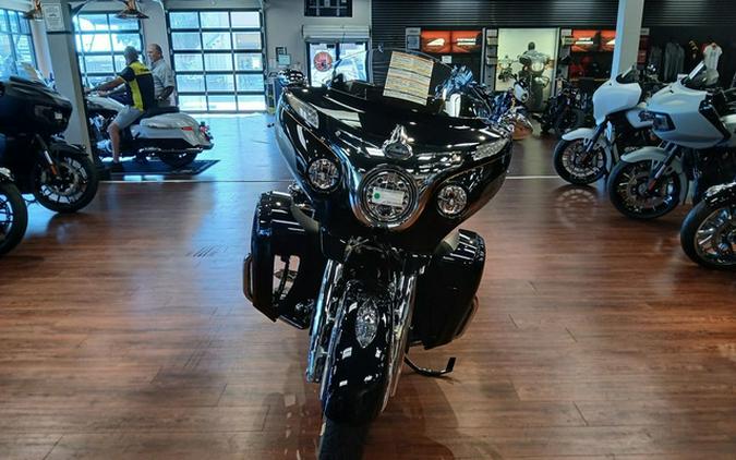 2025 Indian Roadmaster Elite Springfield Blue Candy