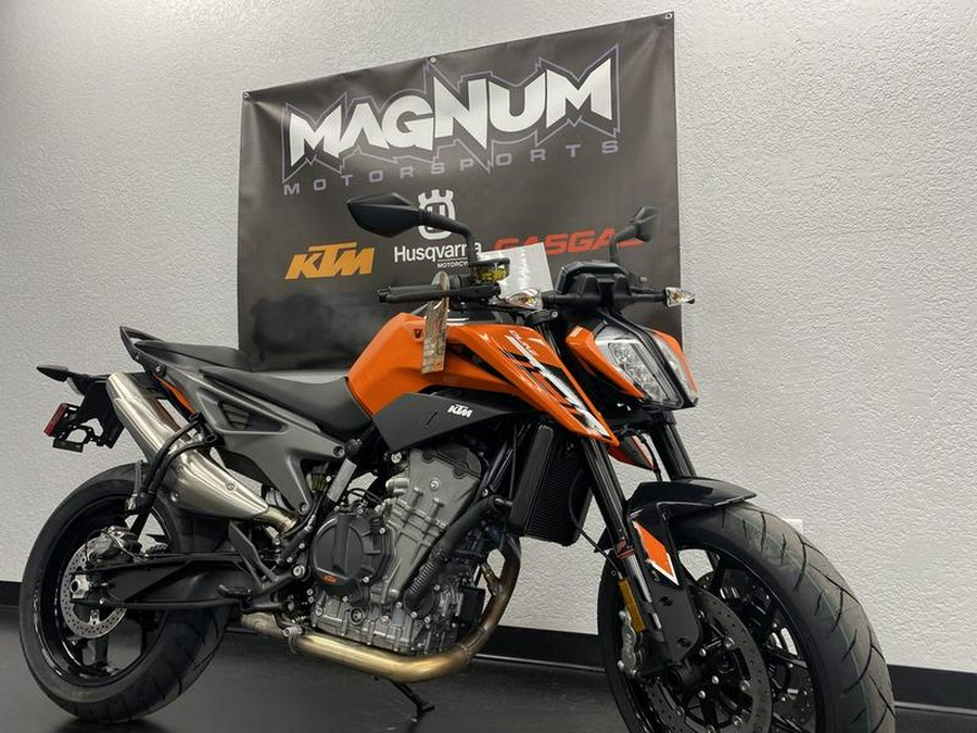 2023 KTM 790 Duke