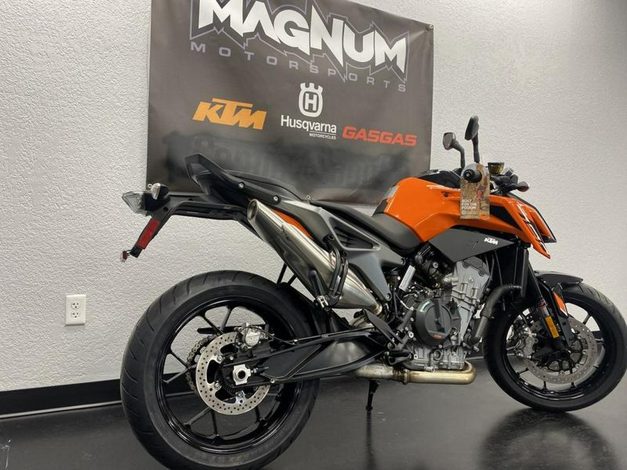 2023 KTM 790 Duke