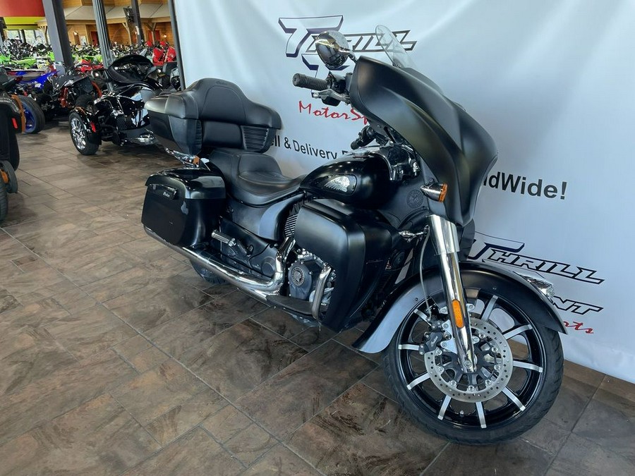 2020 Indian Motorcycle® Roadmaster® Dark Horse® Thunder Black Smoke