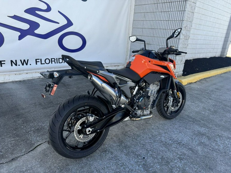 2024 KTM Duke 790