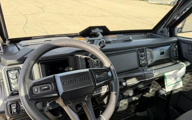 2027 Can-Am® Defender XU XT CAB HD10