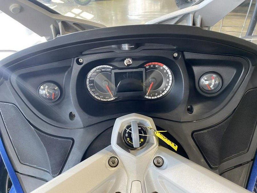 2011 Can-Am® Spyder Roadster RT Audio And Convenience