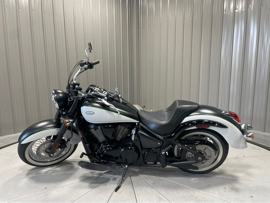 2015 Kawasaki VULCAN 900 CLASSIC