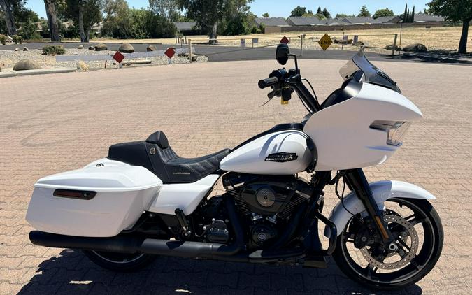 FLTRX 2024 Road Glide®