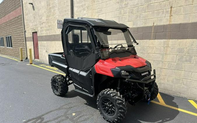 2025 Honda Pioneer 700 Deluxe