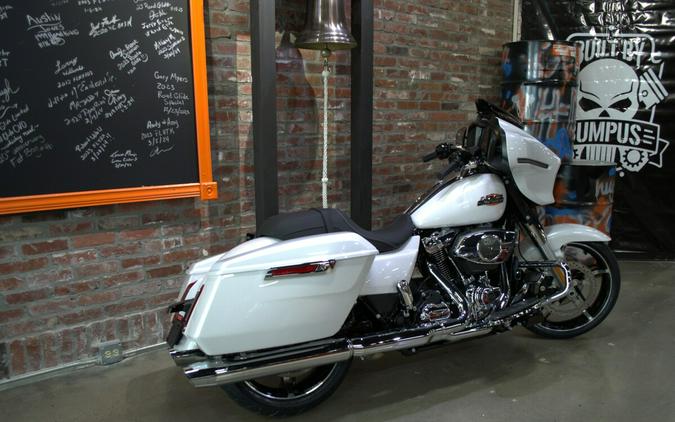 2024 Harley-Davidson Street Glide® White Onyx Pearl