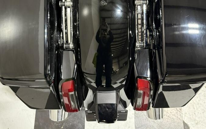 FLTRX 2024 Road Glide®